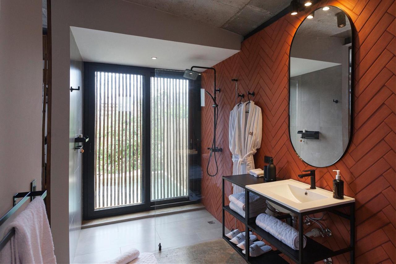 Eolia Sustainable Design Hotel Manta Extérieur photo